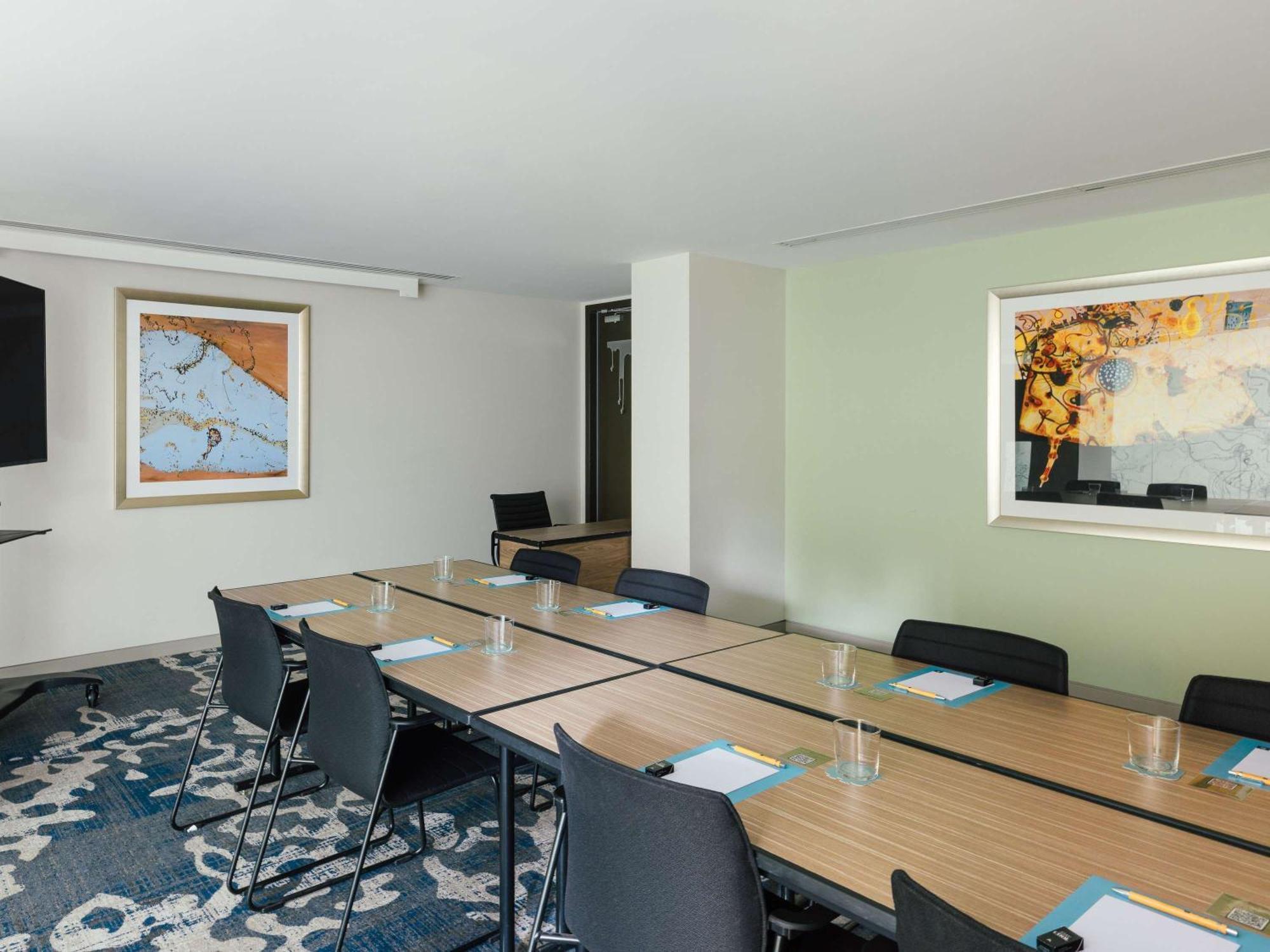The Olsen Melbourne Art Series Exterior foto Meeting room