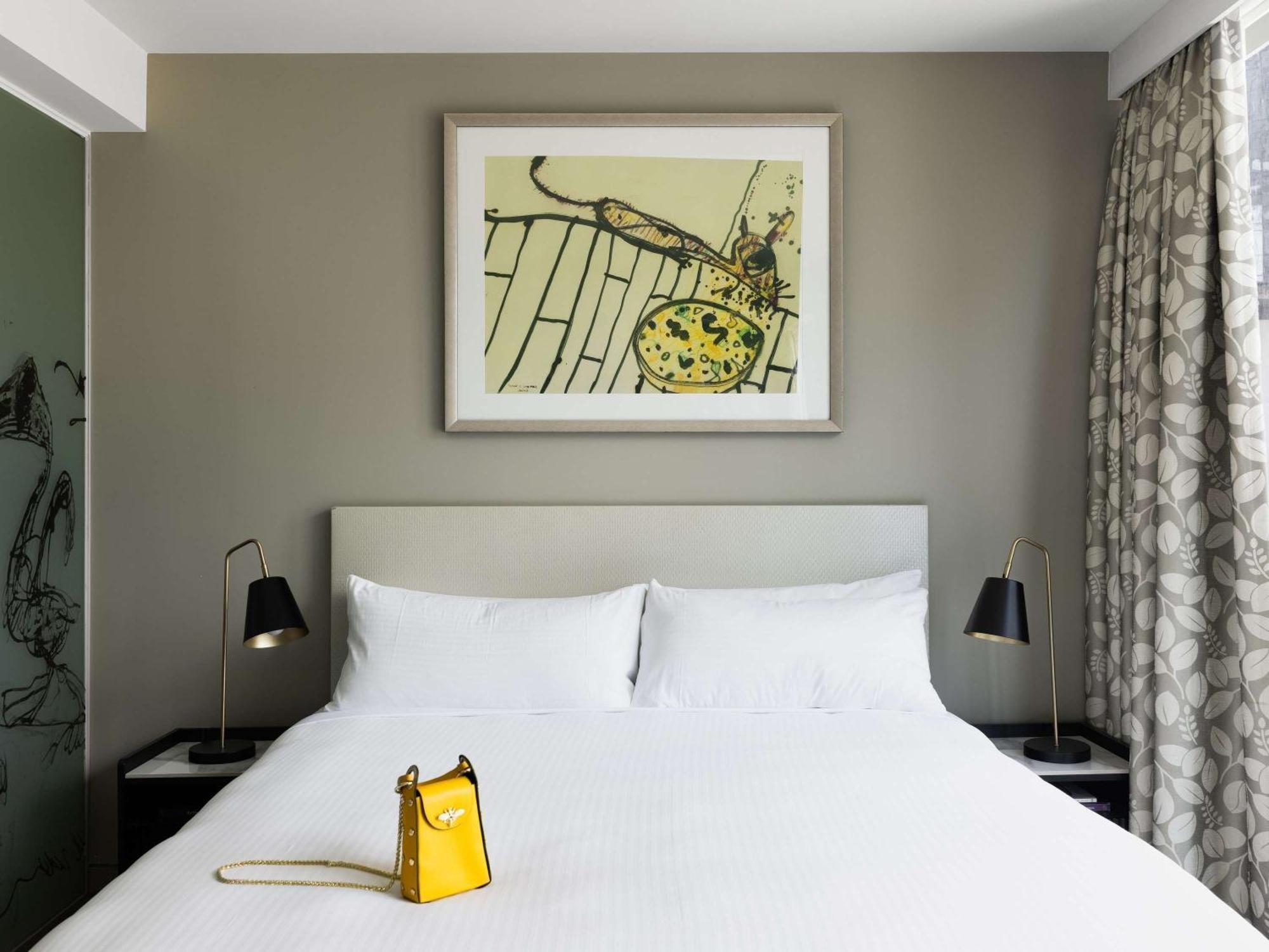 The Olsen Melbourne Art Series Exterior foto A bedroom at the hotel