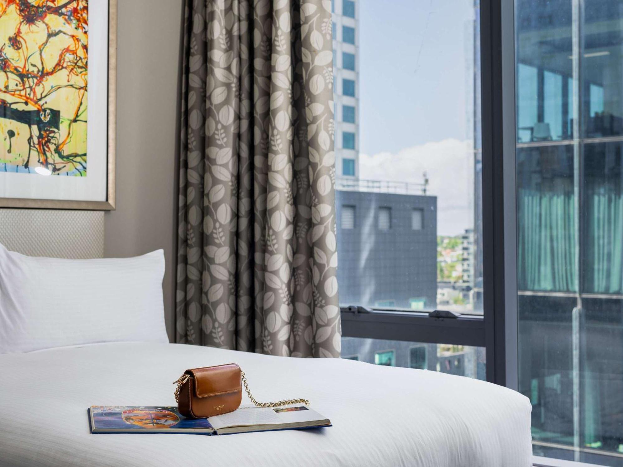 The Olsen Melbourne Art Series Exterior foto A bedroom at the hotel